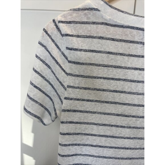 Bobeau Women’s top Size: Large Blue & White Stripes - Picture 6 of 10